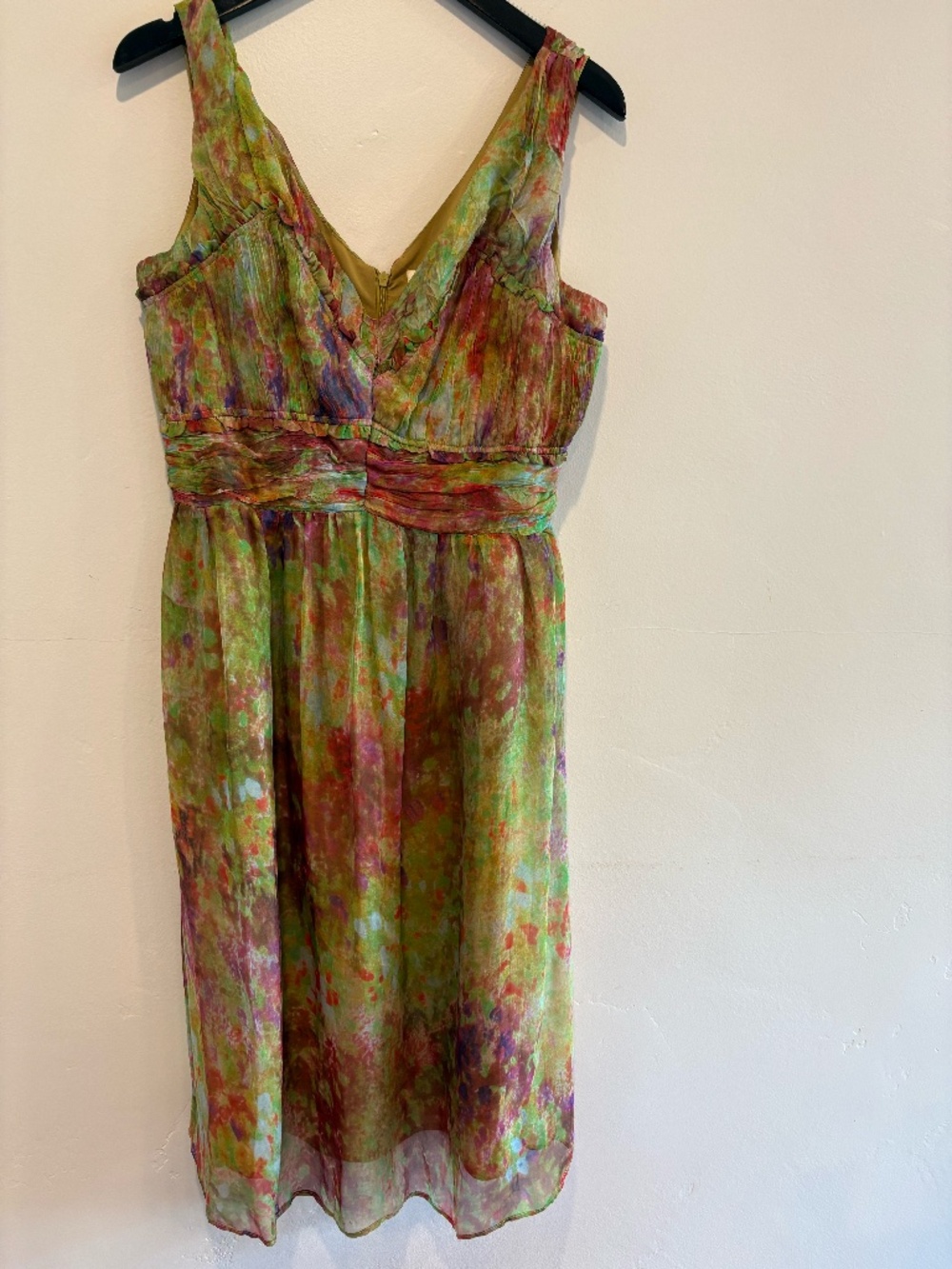 Sundance garden party dress/4-6/bright green and blurred floral 100% silk fabric